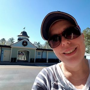 Meet your Posher, Natasha